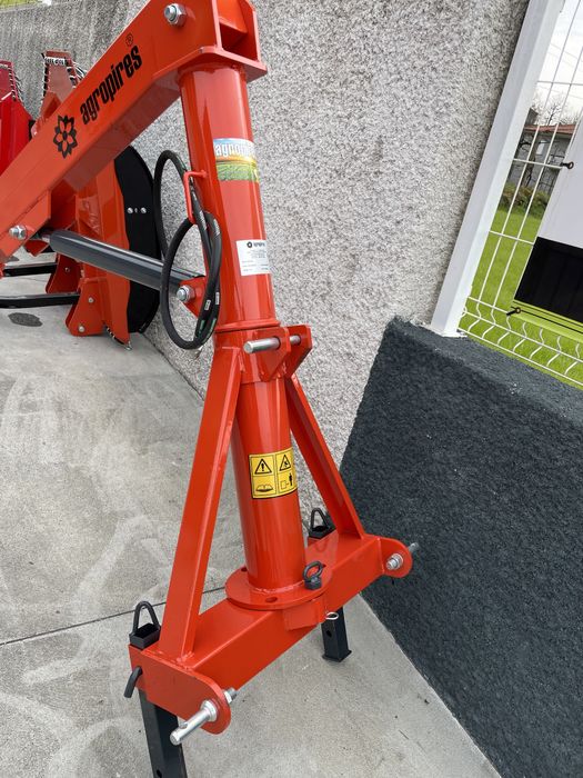 Grua giratoria para trator