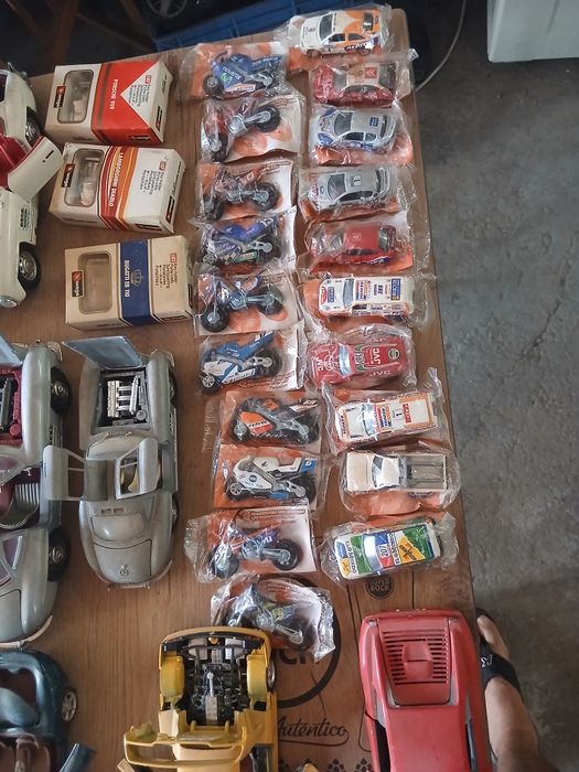 Carrinhos de vários tipos