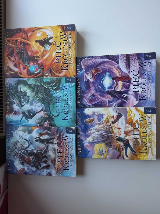 Pięć królestw seria książek Brandon Mull