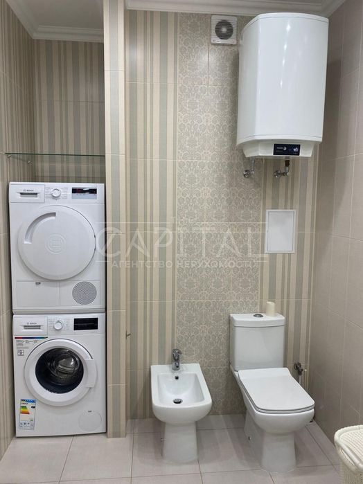 Аренда бул. Леси Украинки,отопление,вода есть лифт работает