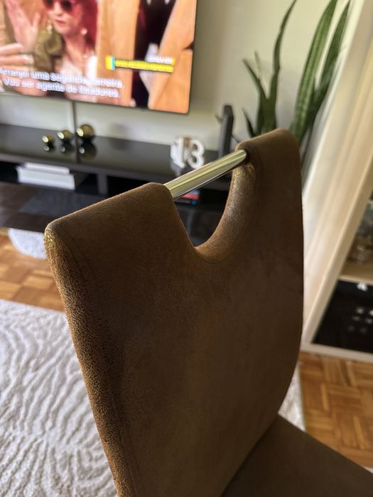 Conjunto de cadeiras de jantar