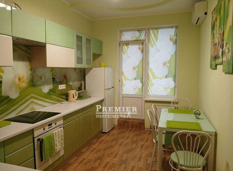 Простора квартира 54 кв.м Якісний ремонт. Повністю укомплектована
