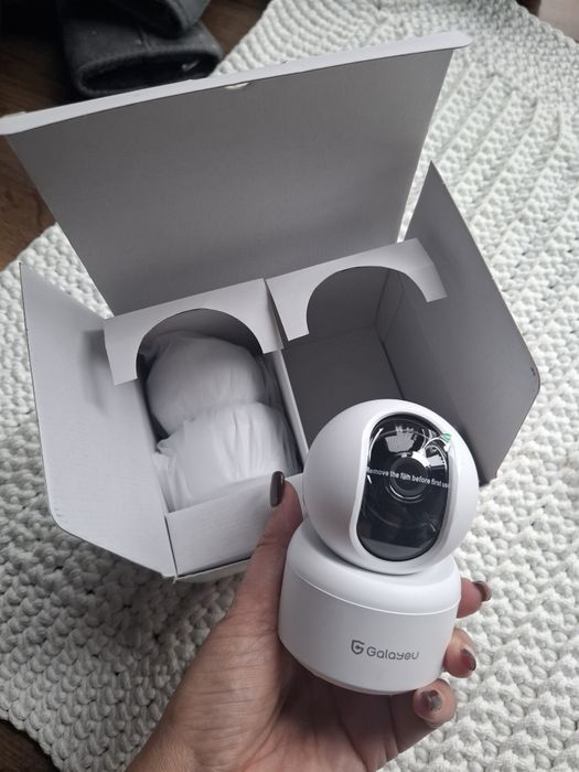 2 nowe kamery w kolorze białym