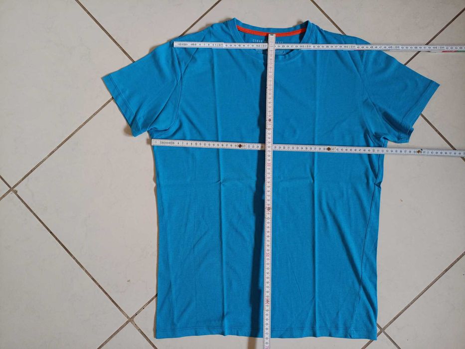 t-shirt firmy Cedar Word State rozm M