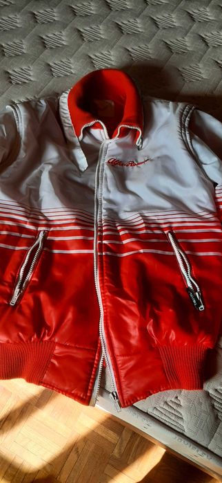 Casaco  em muito bom estado como fotos mostram