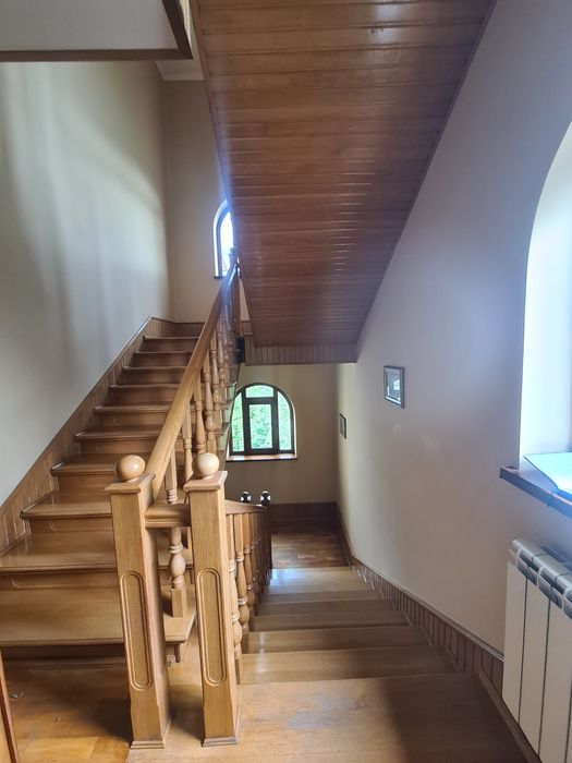 Продаж будинку під житлову або комерційну нерухомість р-н в. Руської