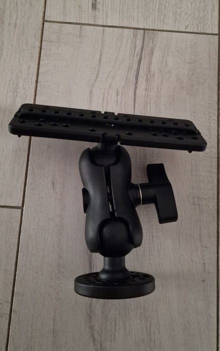 Uchwyt echosondy przetwornika do łodzi