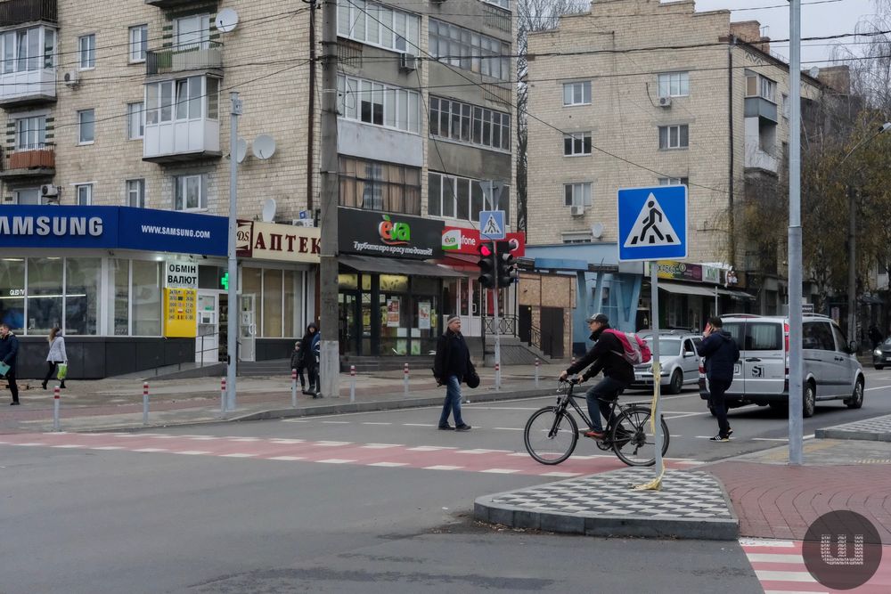 Продаж фасадного комерційного приміщення ПРОСПЕКТ