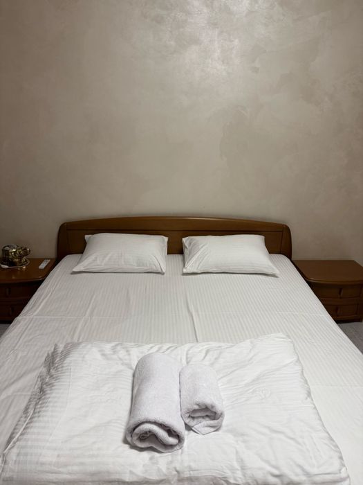 Подобова оренда квартири, центр, парковка, з виглядом на парк