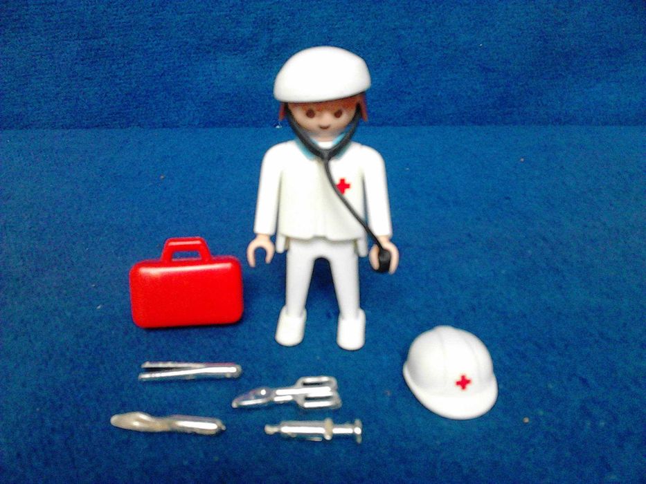 Playmobil / Famobil 3361 / 3904 / 3339 / 3368 / 3338 / 3340 / 3914