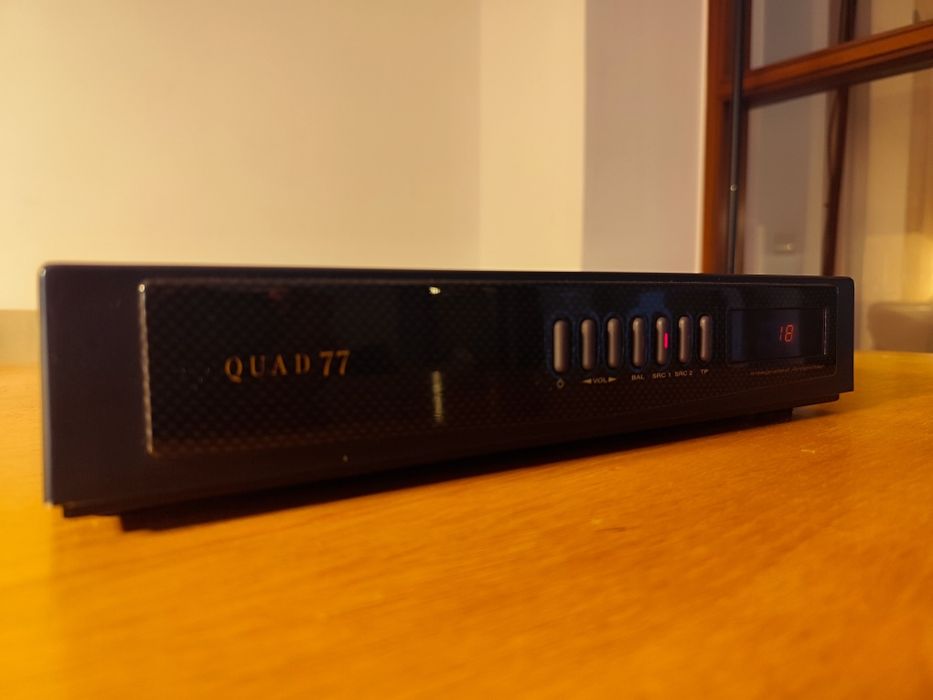 Amplificador Quad 77 Carbon Edition