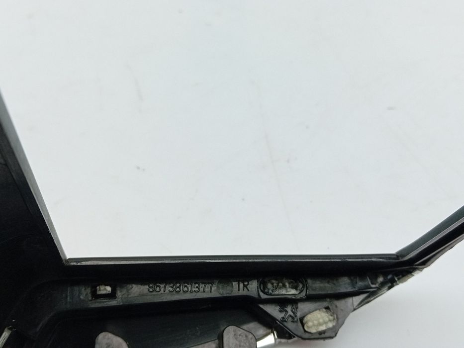 Moldura da consola central / rádio / aro PEUGEOT 208