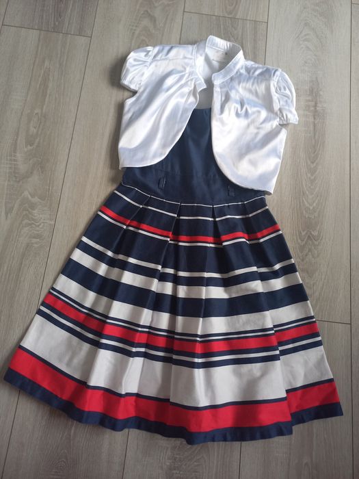 Elegancka sukienka dziewczęca