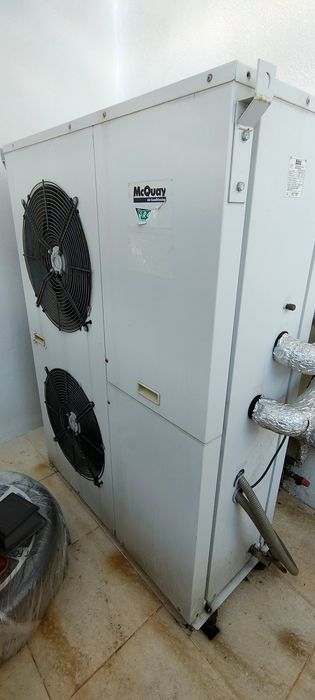 Vendo Chiller/Bomba de calor Macquay em bom estado