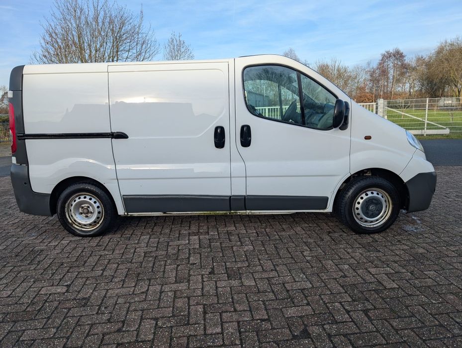 Sprzedam Opel Vivaro 2.0