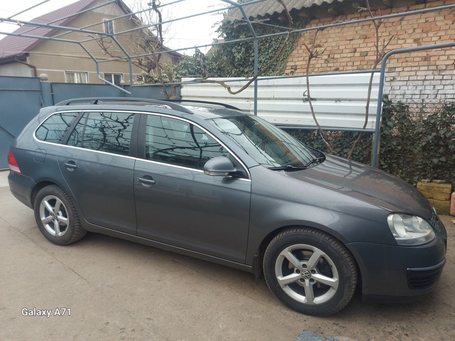 Продам Фольцваген Гольф 2008г. универсал.1.4tsi мех/обмен на гольф 2015-2018 год