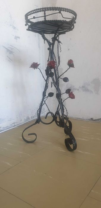 Stojak na Kwiaty metalowy Jedyny !!