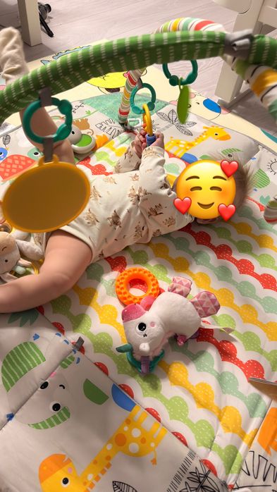 Дитячий кимок та басейн з кульками + подушка