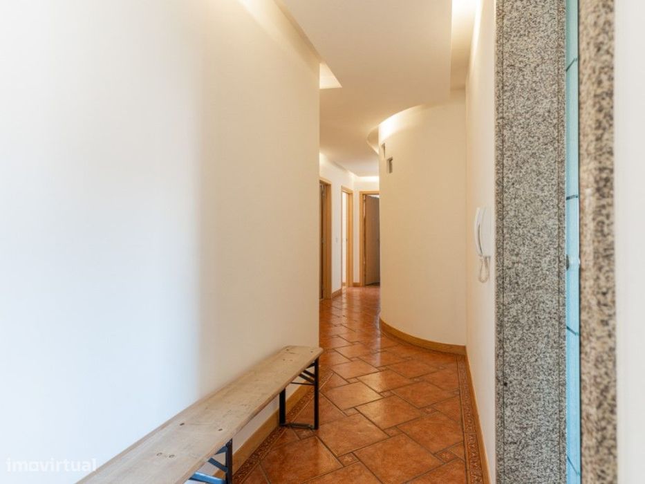 Apartamento T2 em Freamunde