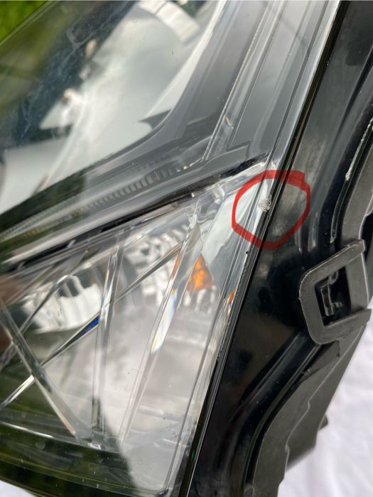 Фара Škoda superb ліва