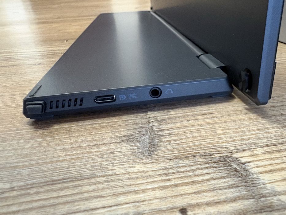 Monitor Asus ZenScreen 17.3” 144Hz MB17AHG