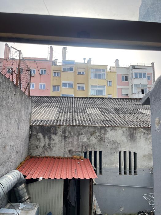 Arrenda se quarto em Campolide Lisboa