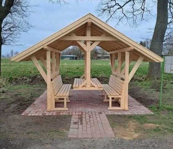 Мастер-столяр и установка деревянных интерьеров под ключ в Киеве