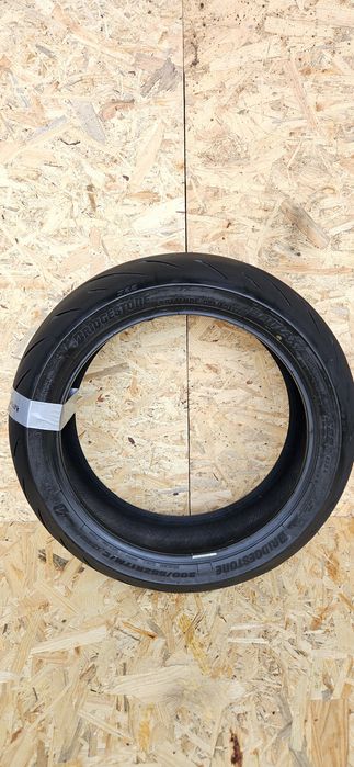 Bridgestone 200/55/17 та інші