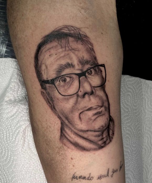 Tatuagem de qualidade e valor justo