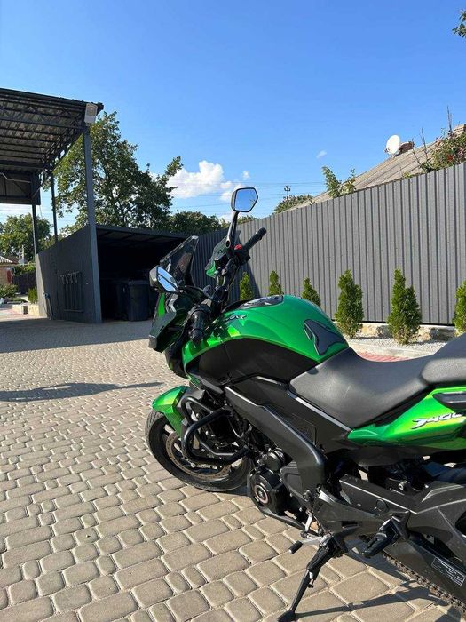 Продам мотоцикл BAJAJ DOMINAR D400