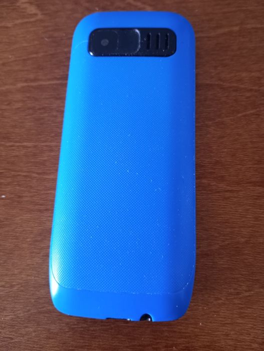 Sprzedam telefon maxcom classic mm 135