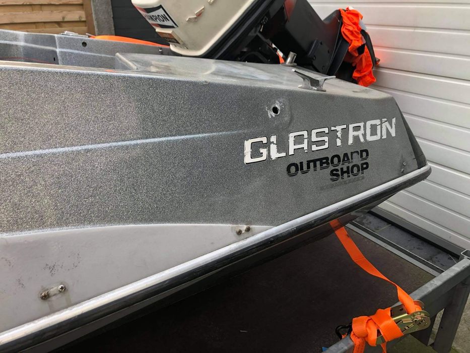 Glastron GT -150  James Bond łodź motorowa