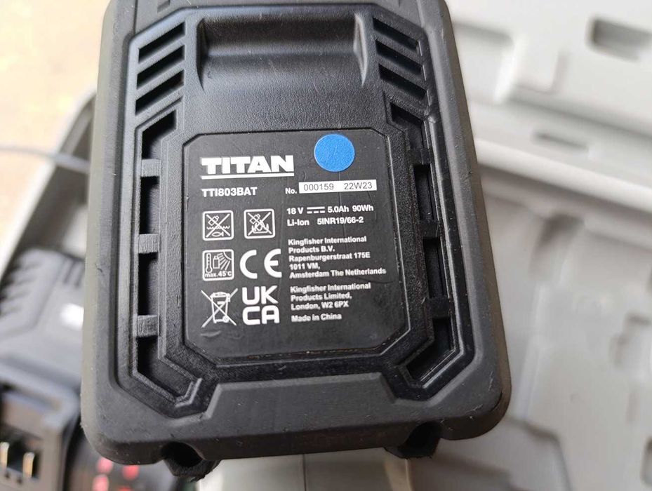 Młotowiertarka akumulatorowa młot wiertarka Titan TTI871SDS SDS Plus 18V + akumulator 5.0Ah i ładowarka