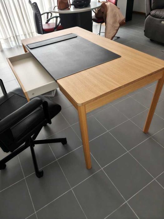 Otima secretaria nova