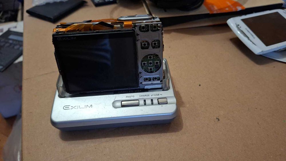 Фотоапарат Casio EXILIM EX-Z57  на запчастини