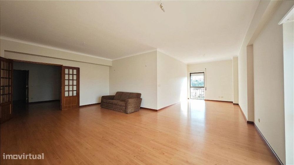 Apartamento T4 Elisio de Moura, Solum, Coimbra — Santo António dos Olivais, Coimbra