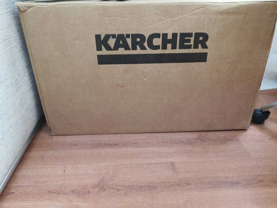 Lavadora De Projeção E Extração Karcher Puzzi 10/1