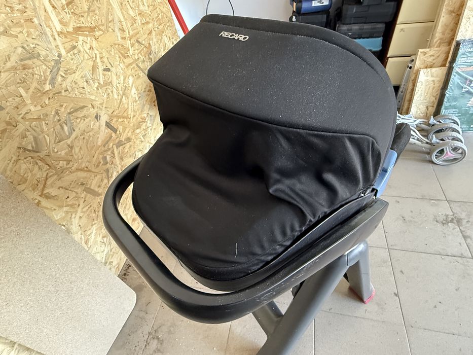 Fotelik samochodowy Recaro  PRIVIA 0-13 kg