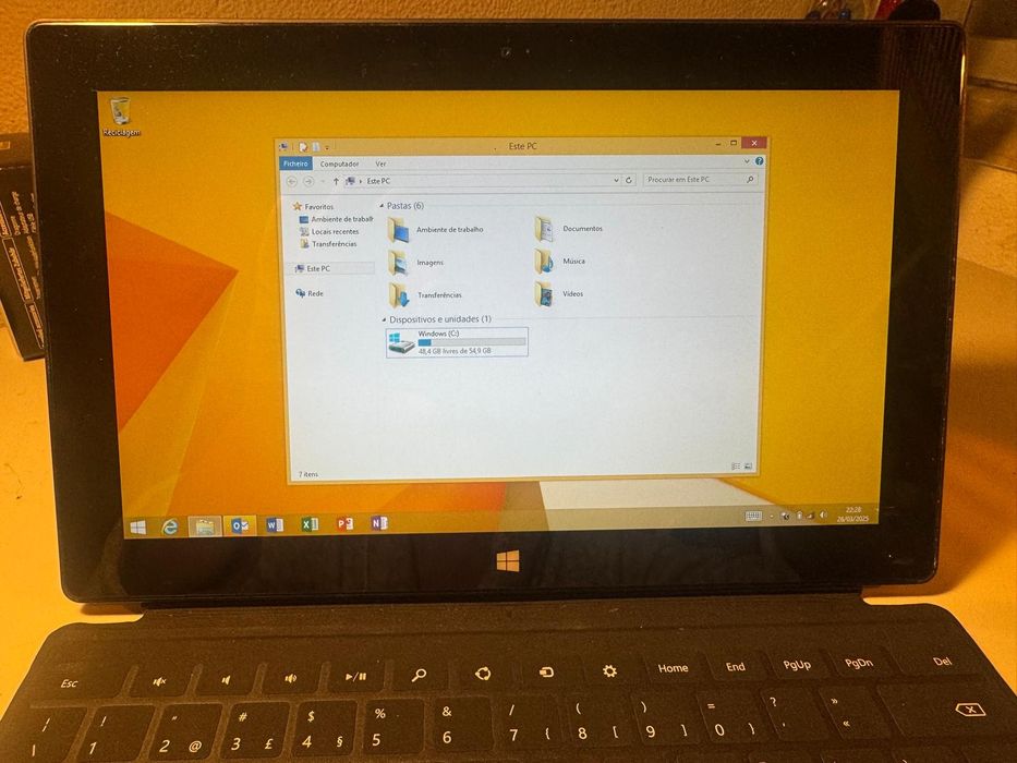 Tablet surface Go pro
