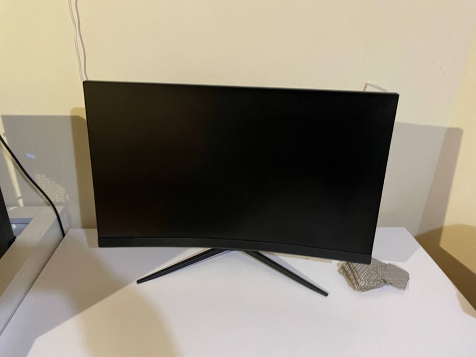 Крутой монитор msi 27 дюймов