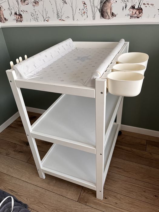 Przewijak Ikea + pojemniki