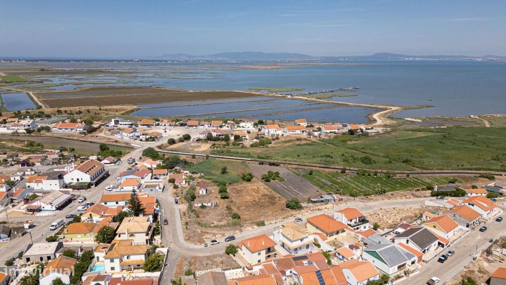 Moradia Isolada T2 com jardim, Carrasqueira, Alcacer do Sal
