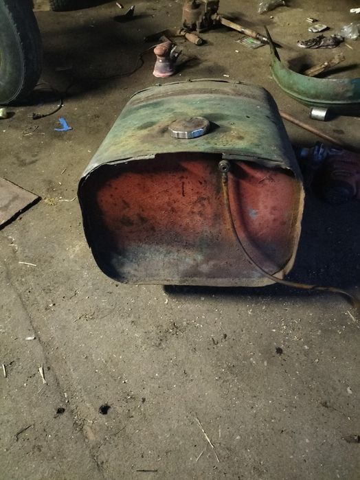 Sprzedam zbiornik paliwa ursus 4011