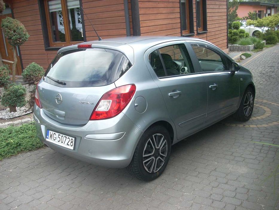 Opel corsa 1.4 , klima, 5-drzwi,