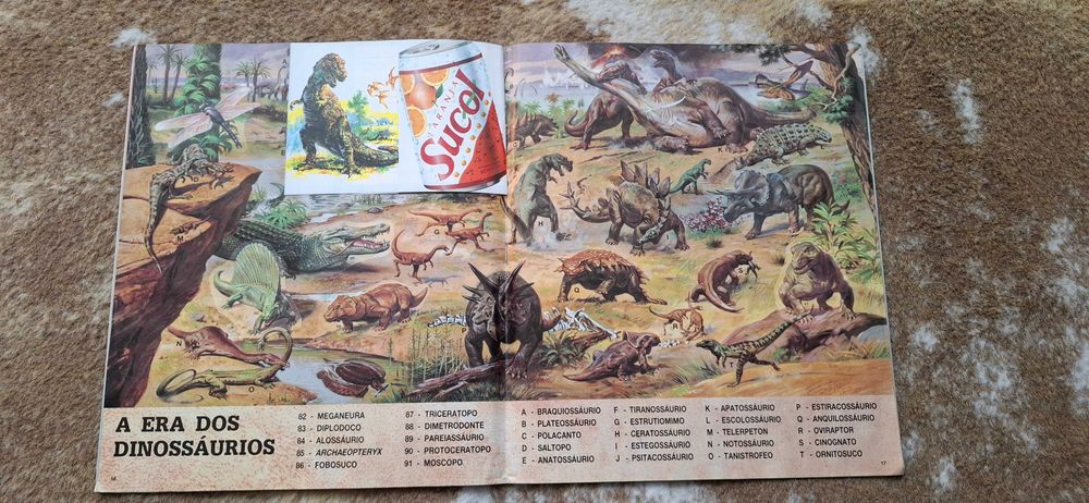 caderneta cromos Dinosaurs anos 90