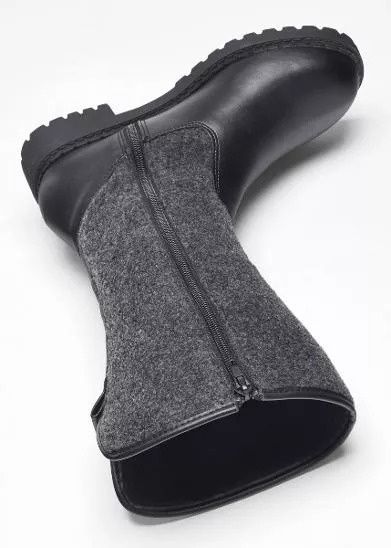 B.P.C kozaki z filcową cholewką 39.