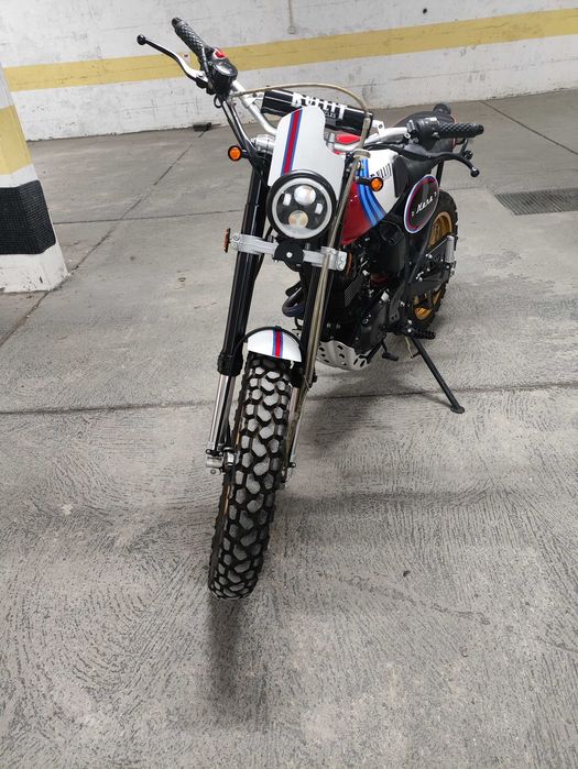 Mota bullit hero 125