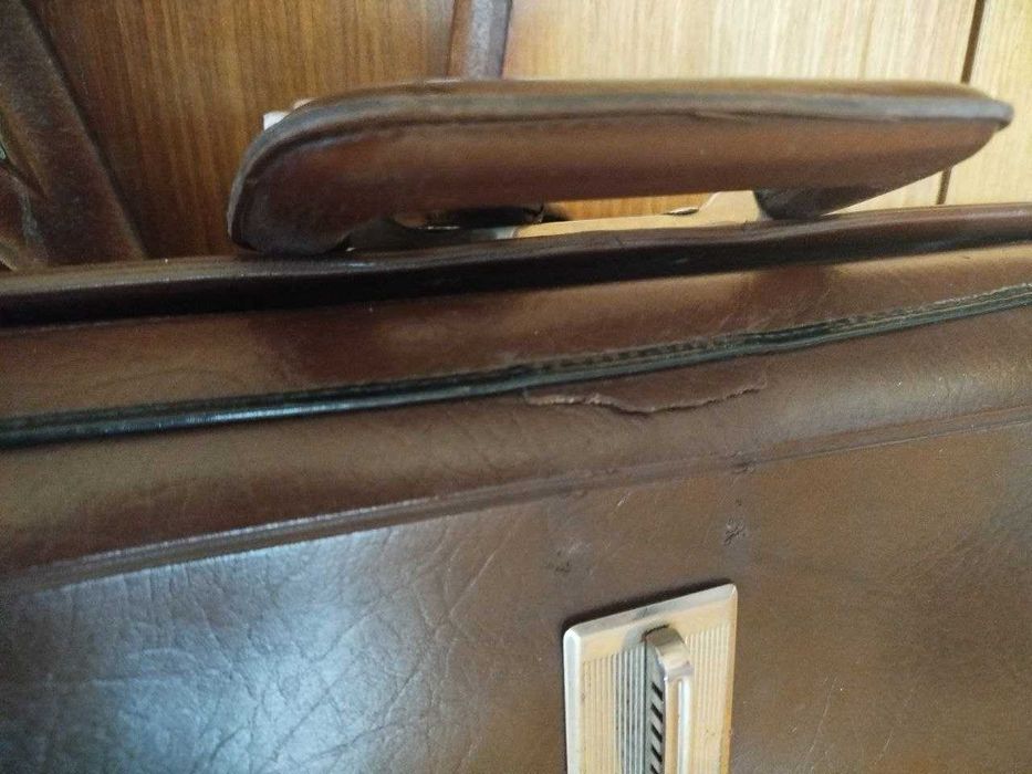 Шкіряний портфель радянський