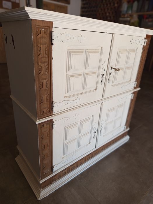 Móvel arrumação/apoio