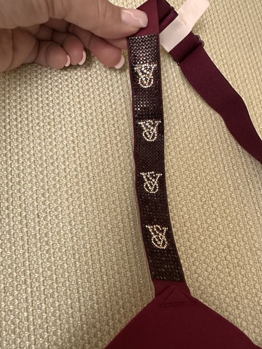 Продам лифчик Виктория Сикрет , Victoria’s Secret